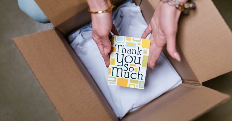 Visually engaging ads for e-commerce with product images and design elements